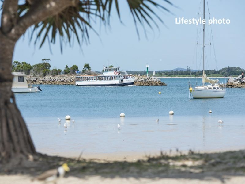 25 Ballanda Crescent, Iluka NSW 2466