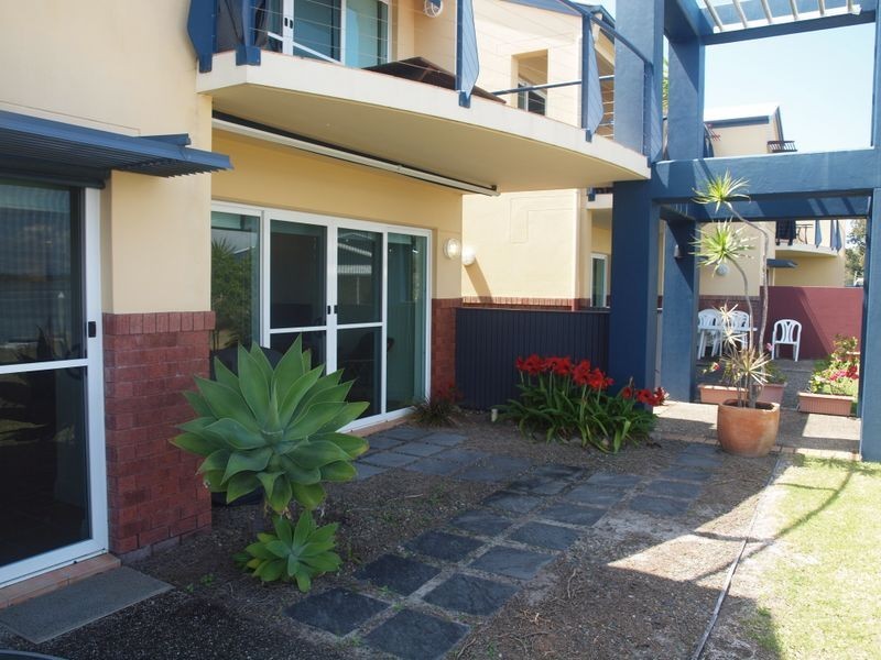 2.3/3-5 Riverview Street, Iluka NSW 2466