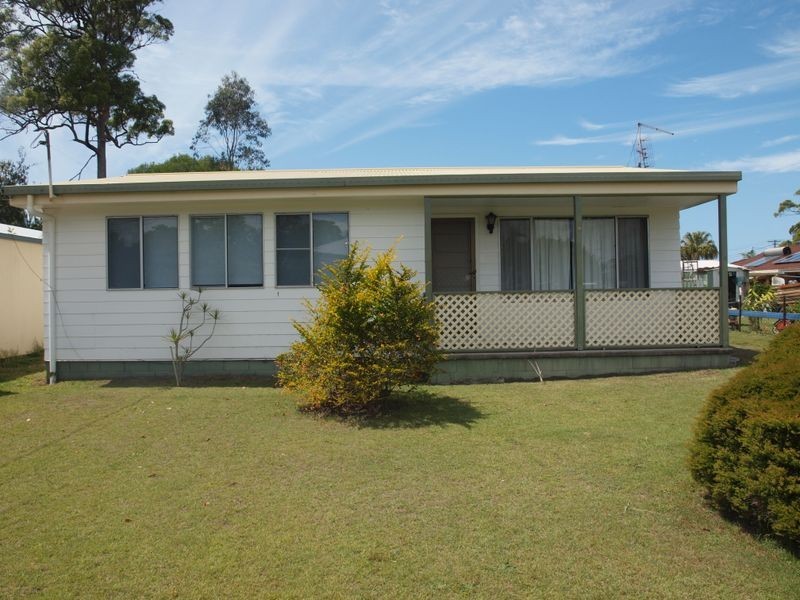 8 Hogan Street, Iluka NSW 2466