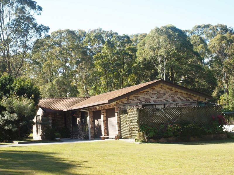 2 Island View Road, Woombah NSW 2469