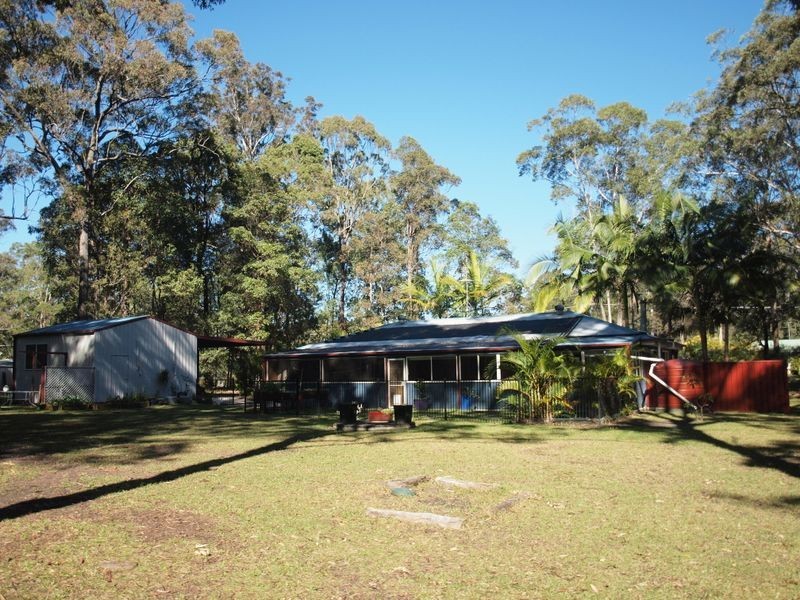 33 Emu Drive, Woombah NSW 2469