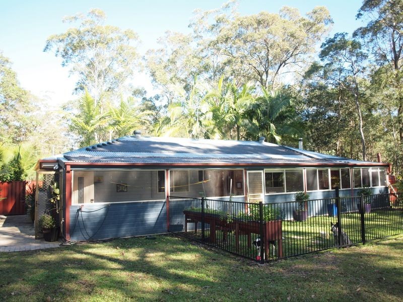 33 Emu Drive, Woombah NSW 2469