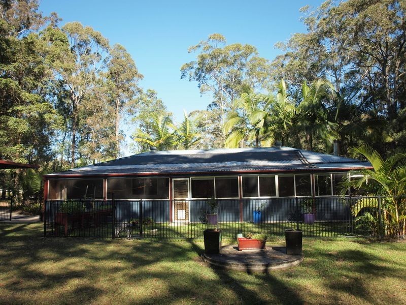 33 Emu Drive, Woombah NSW 2469
