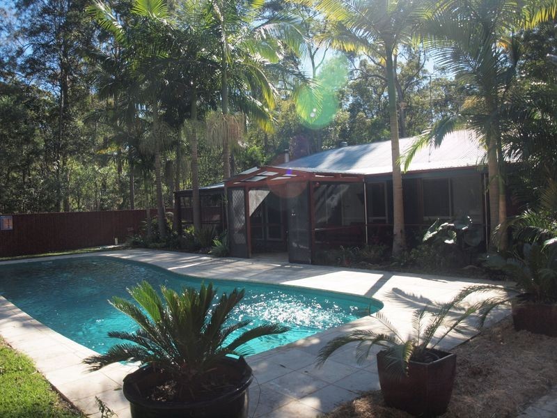 33 Emu Drive, Woombah NSW 2469