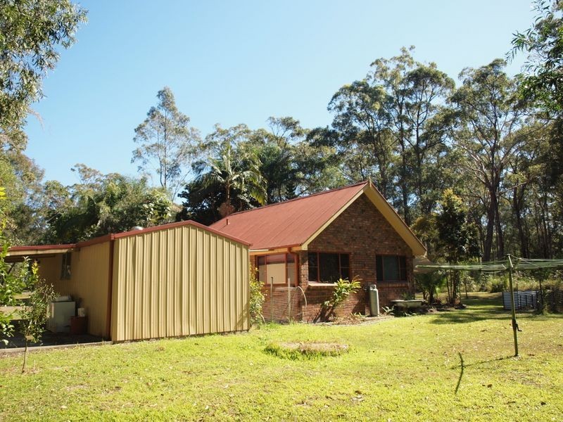 36 West Street, Woombah NSW 2469