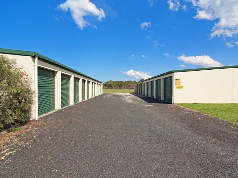 13 Henry Searle Drive, Iluka NSW 2466
