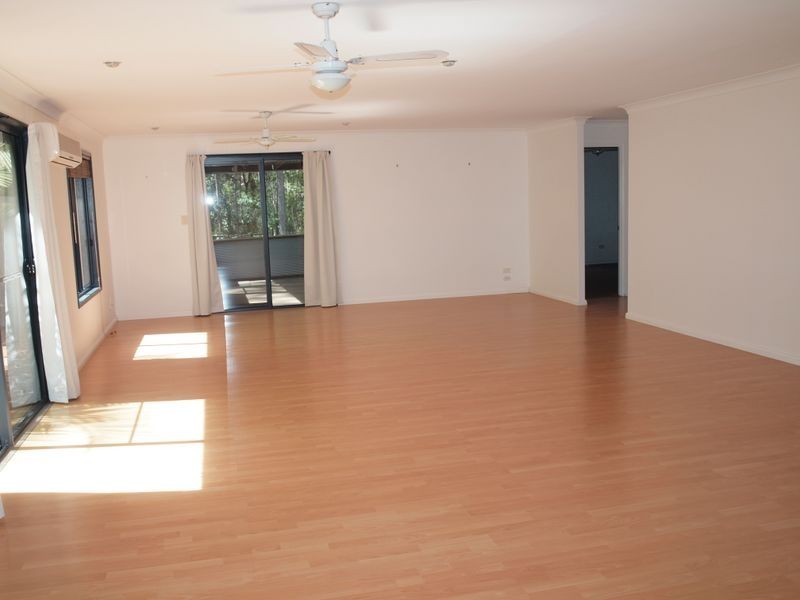 20 Gumhill Drive, Woombah NSW 2469