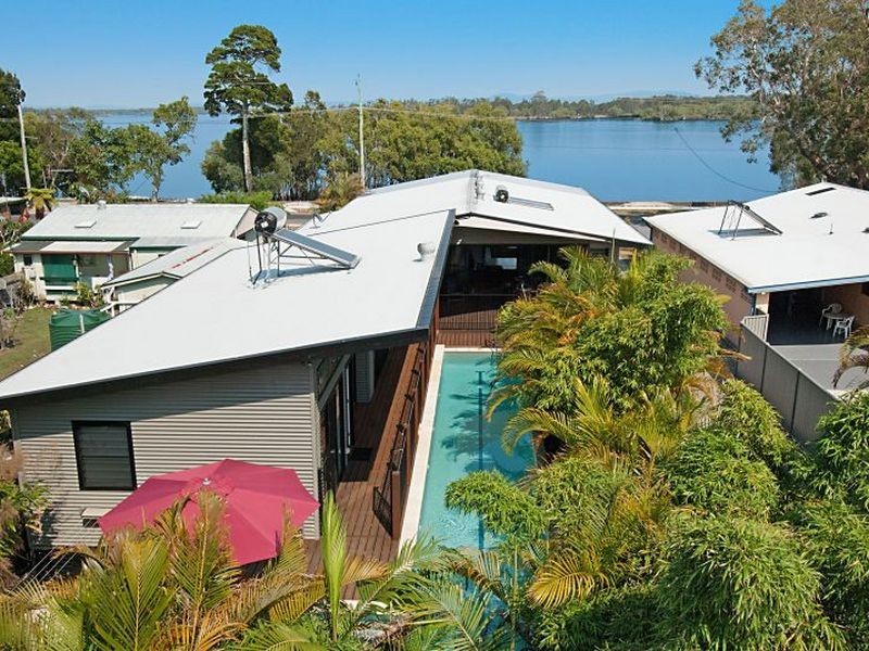 22 Marandowie Drive, Iluka NSW 2466