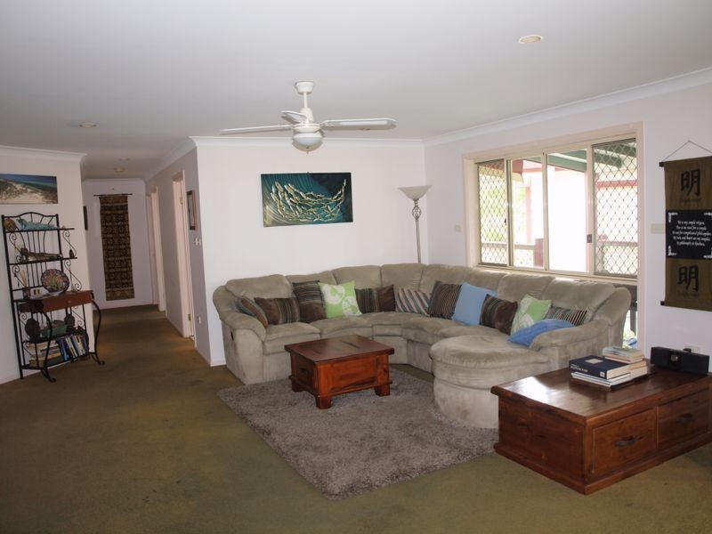 7 Hemmingway Place, Iluka NSW 2466