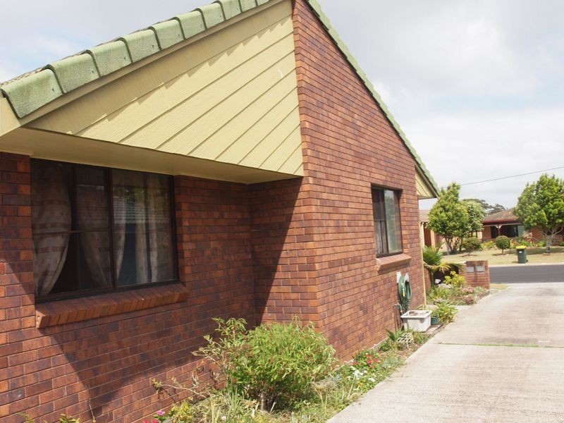 1/13 Ballanda Crescent, Iluka NSW 2466