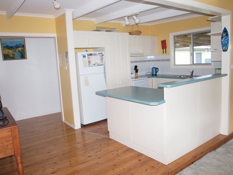 6 Loxton Avenue, Iluka NSW 2466