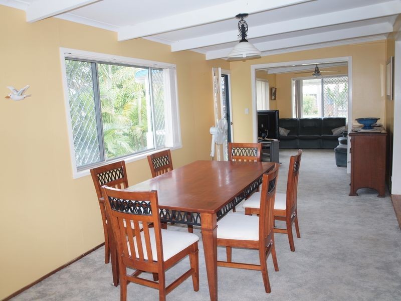 6 Loxton Avenue, Iluka NSW 2466