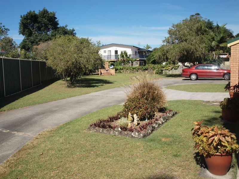 1/9 Hemingway Place, Iluka NSW 2466