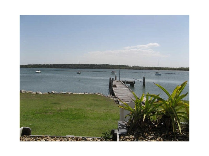 2.2/3-5 Riverview Street, Iluka NSW 2466