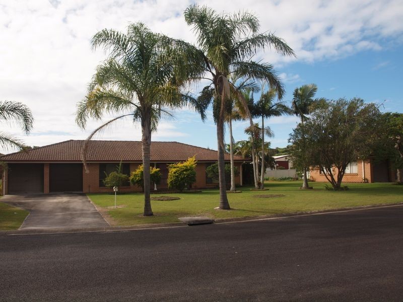4 Kalang Place, Iluka NSW 2466