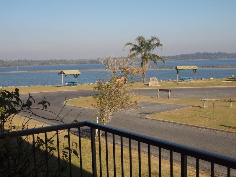 2/2 Spenser Street, Iluka NSW 2466