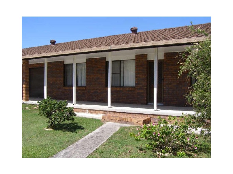 54 Ballanda Crescent, Iluka NSW 2466