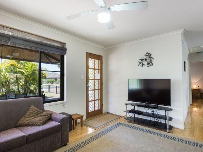 17 Loxton Avenue, Iluka NSW 2466