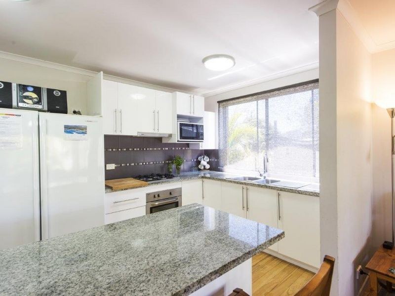 17 Loxton Avenue, Iluka NSW 2466
