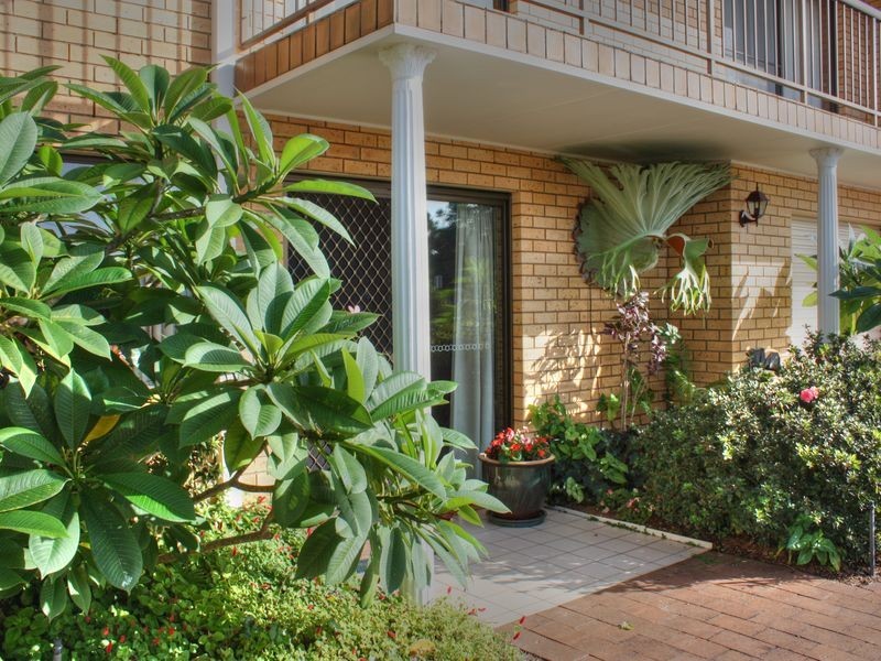 2/72 Queen Lane, Iluka NSW 2466