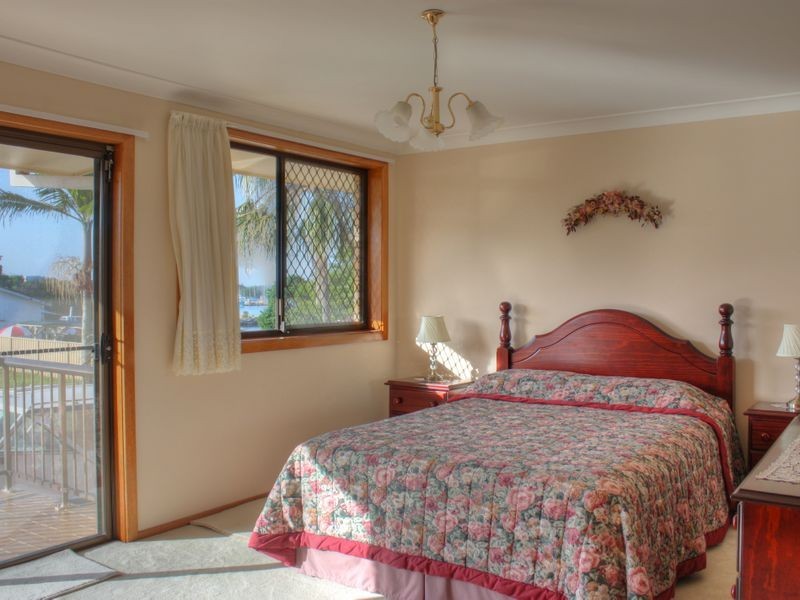 2/72 Queen Lane, Iluka NSW 2466