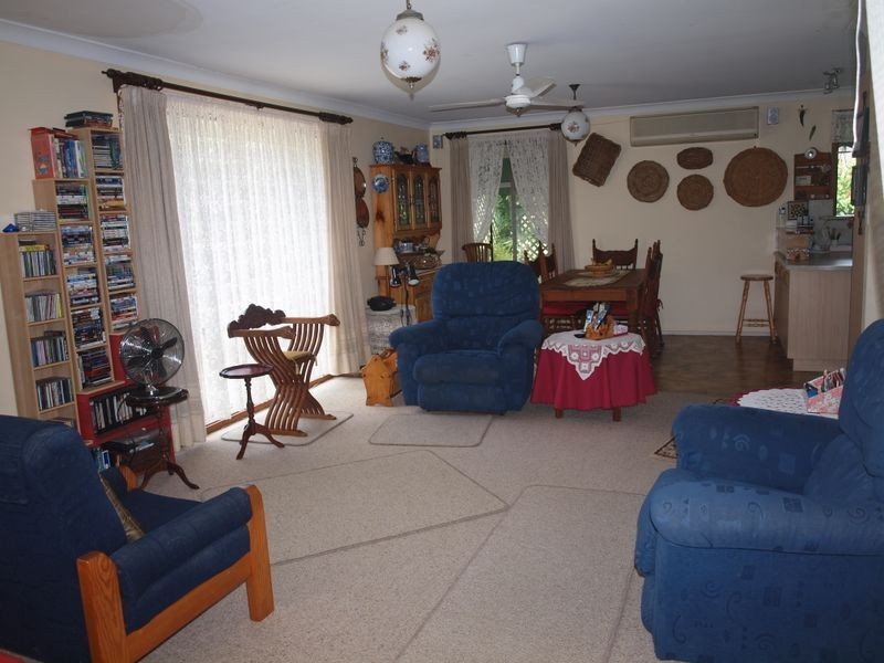1 Ballanda Crescent, Iluka NSW 2466