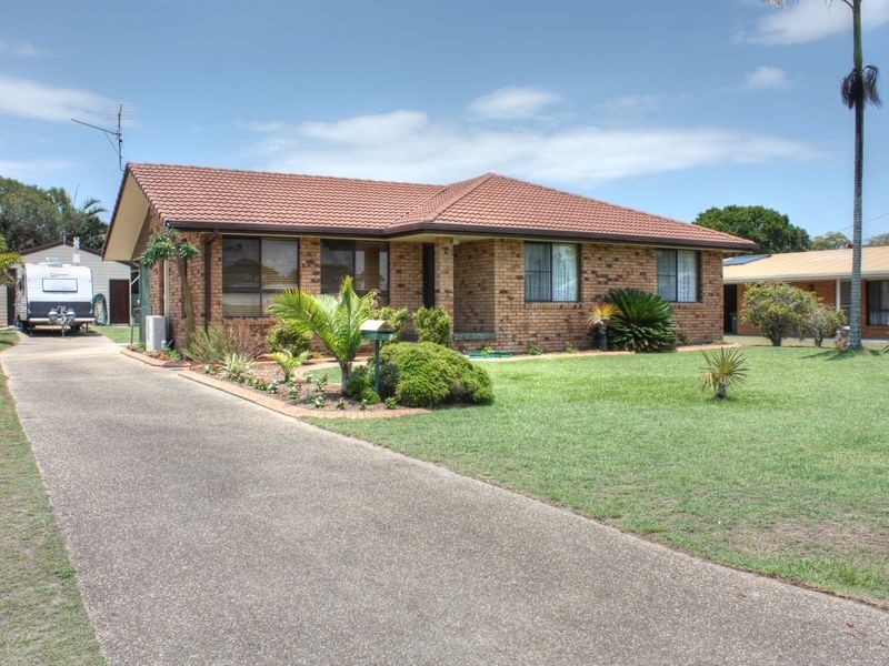 12 Micalo Street, Iluka NSW 2466