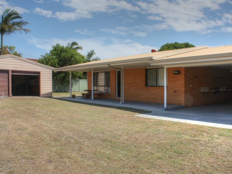 10 Micalo Street, Iluka NSW 2466
