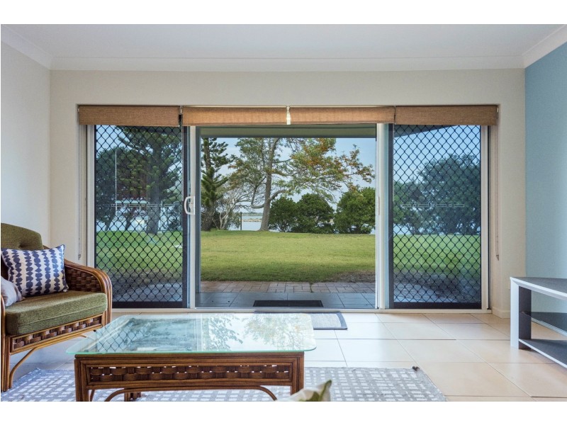 1/32 Queen Lane, Iluka NSW 2466