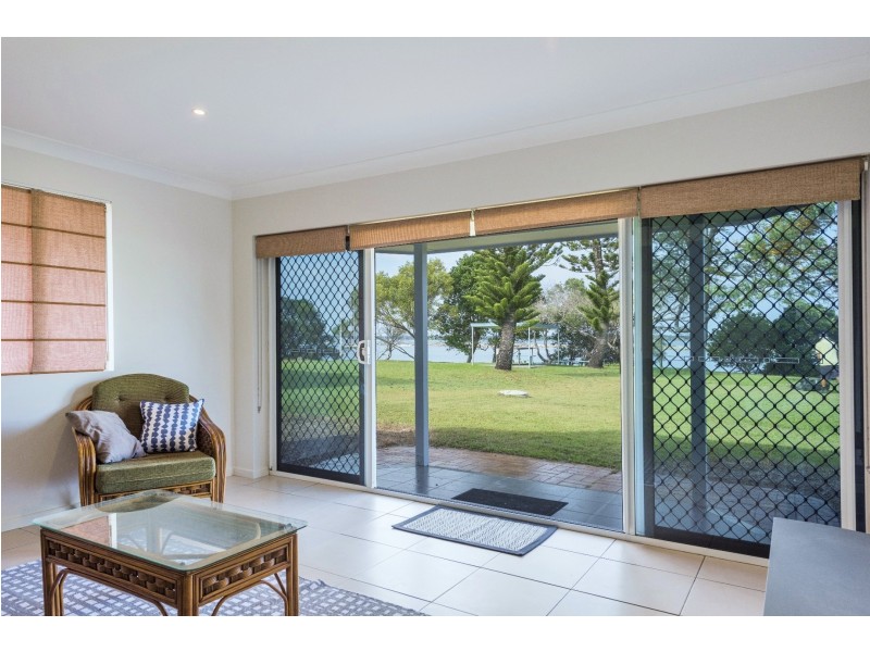 1/32 Queen Lane, Iluka NSW 2466