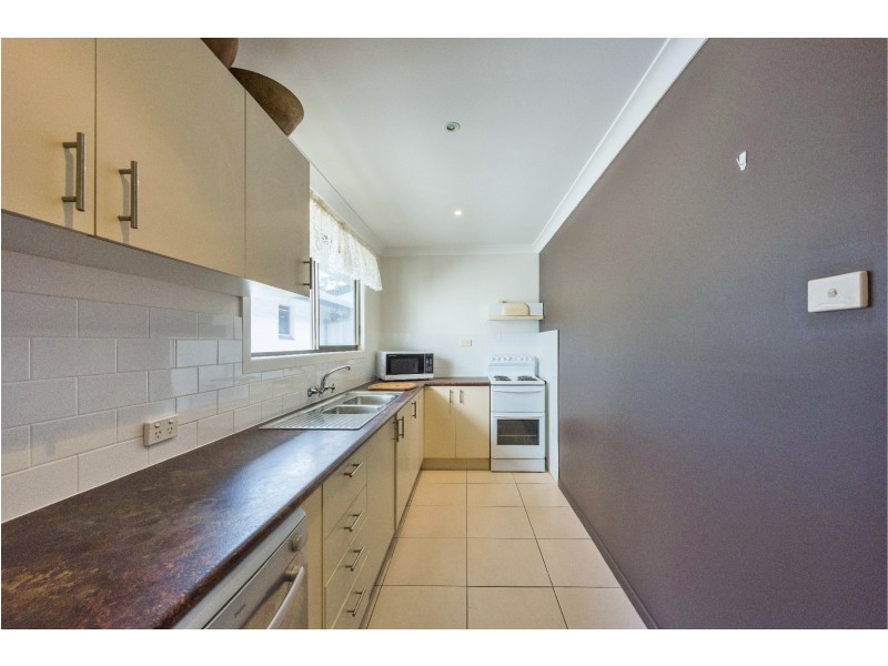 1/32 Queen Lane, Iluka NSW 2466