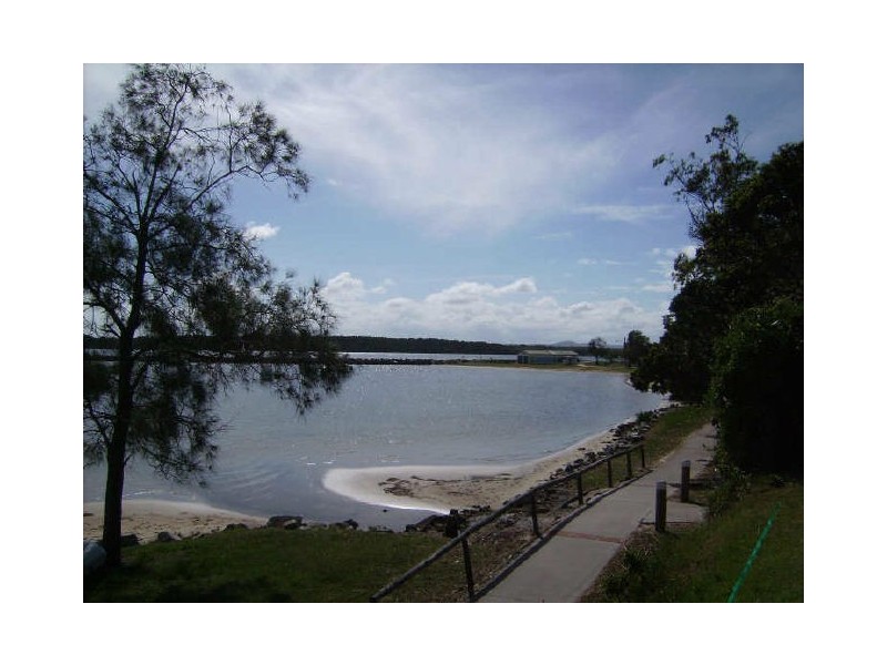 2/20 Queen Lane, Iluka NSW 2466