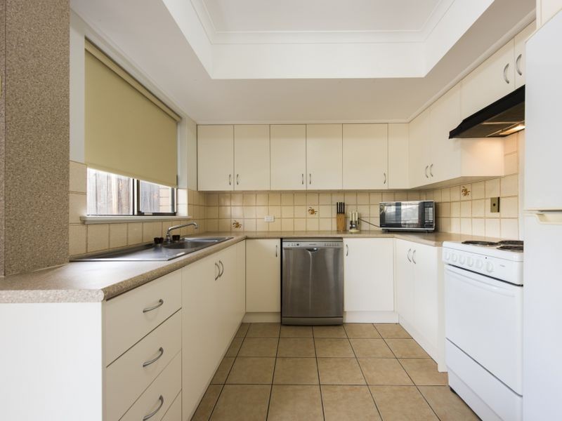 2/99 Charles Street, Iluka NSW 2466