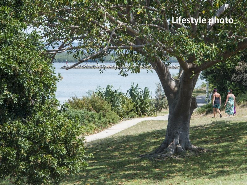 2/99 Charles Street, Iluka NSW 2466