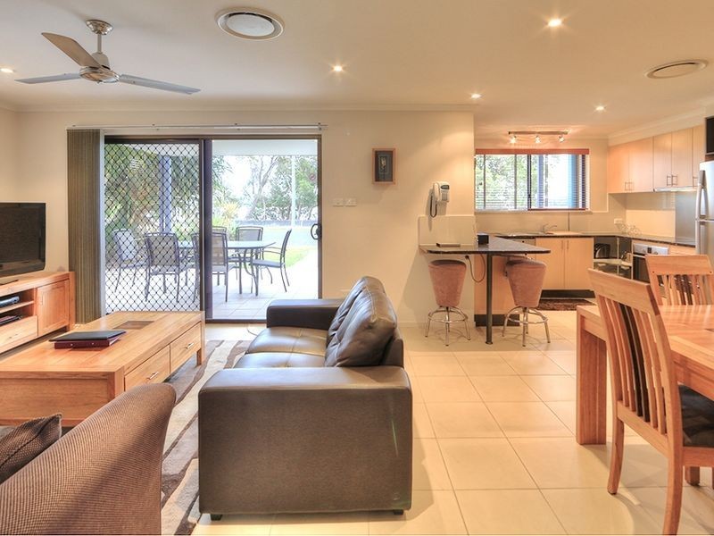 38 Marandowie Drive, Iluka NSW 2466