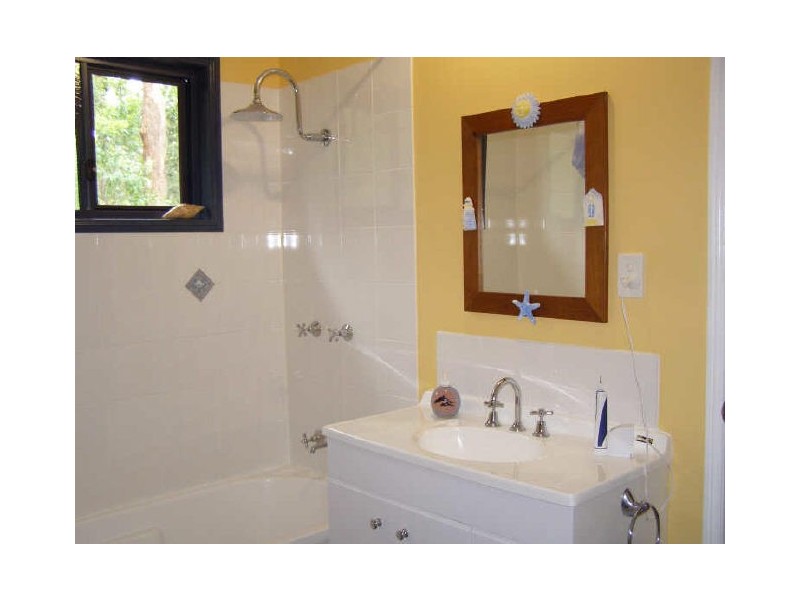 20 Gumhill Dve, Woombah NSW 2469