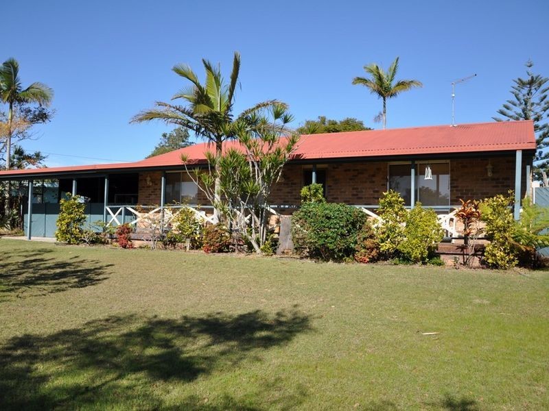 8 Ballanda Crescent, Iluka NSW 2466