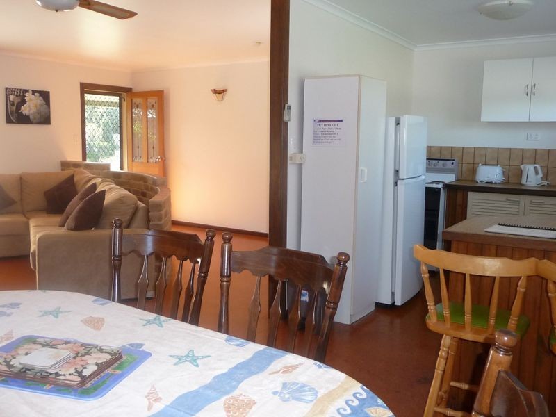 8 Ballanda Crescent, Iluka NSW 2466