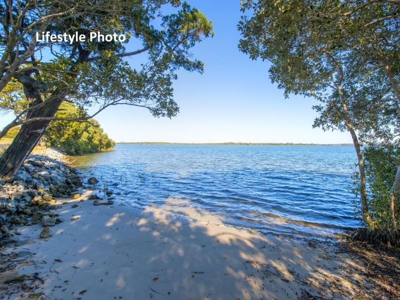 5 Loxton Avenue, Iluka NSW 2466