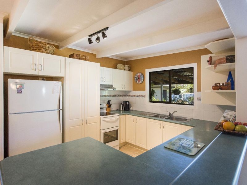 6 Loxton Avenue, Iluka NSW 2466