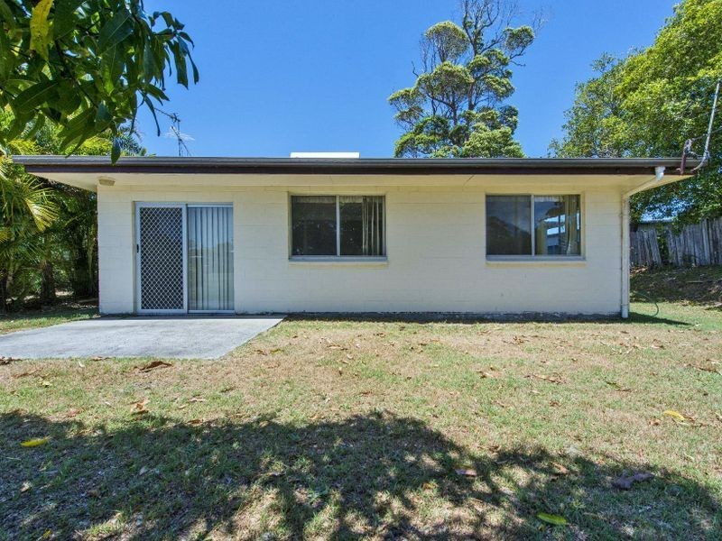 4 Loxton Avenue, Iluka NSW 2466