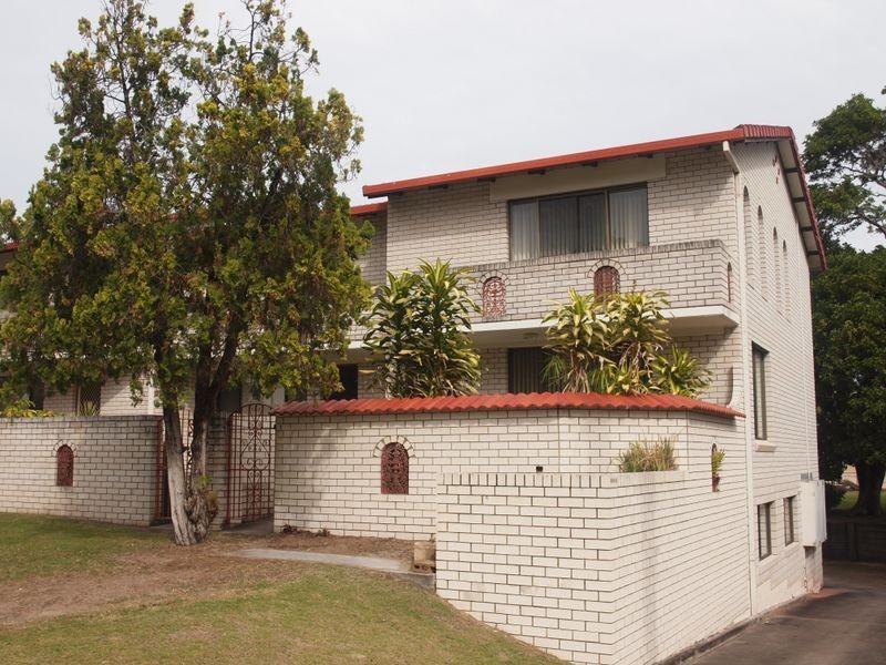 1/64-66 Charles Street, Iluka NSW 2466