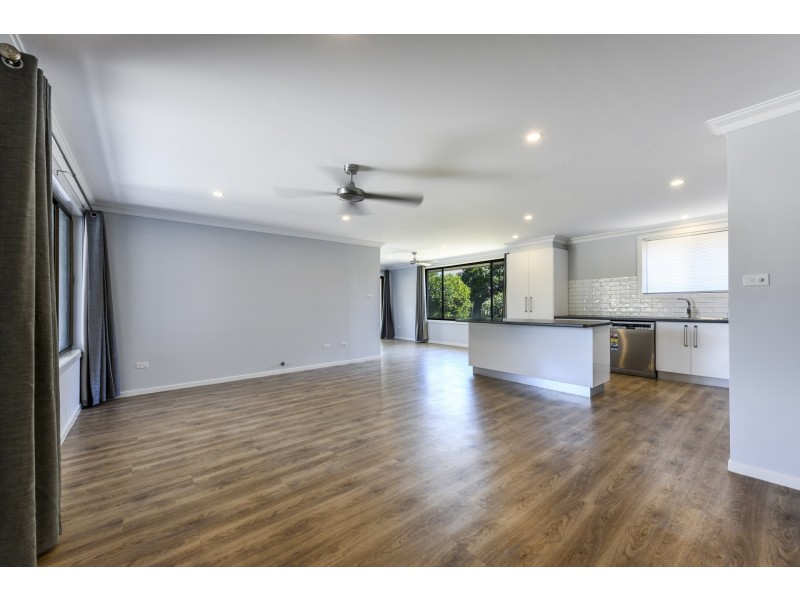 21 Loxton Avenue, Iluka NSW 2466