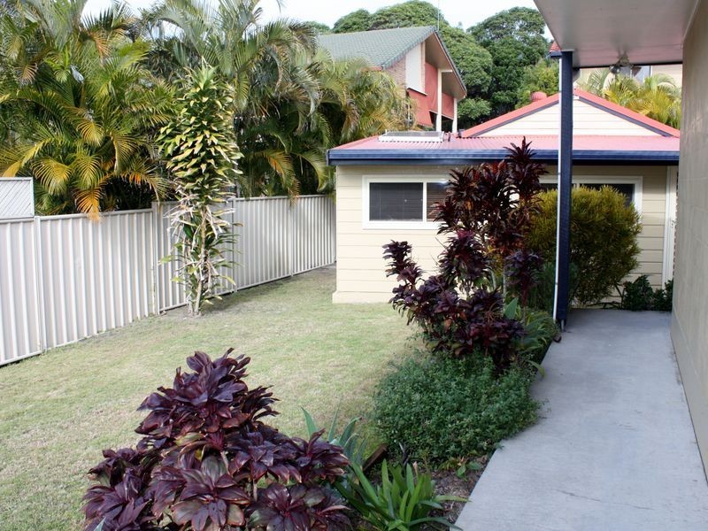 1/64 Queen Lane, Iluka NSW 2466