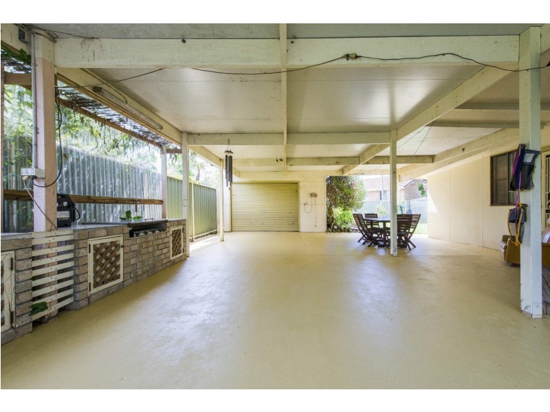 34 Marandowie Drive, Iluka NSW 2466