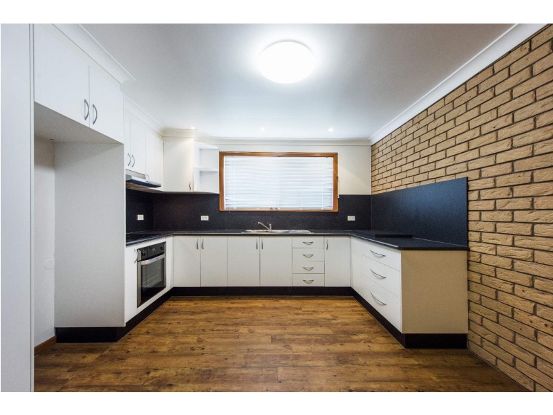 2/10 Hammond Street, Iluka NSW 2466