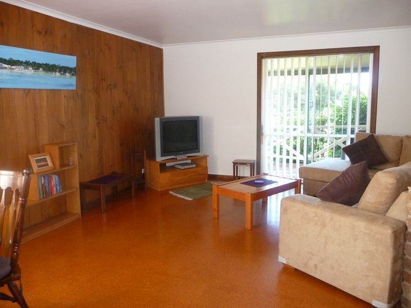 8 Ballanda Crescent, Iluka NSW 2466