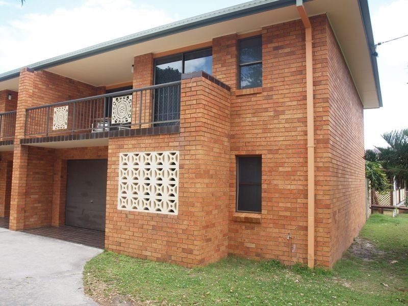 1/6 Angourie Street, Iluka NSW 2466