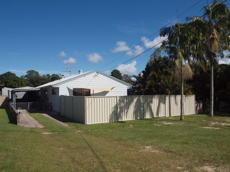 14 Angourie Street, Iluka NSW 2466