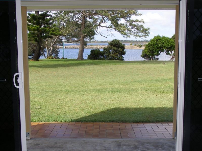 1/32 Queen Lane, Iluka NSW 2466